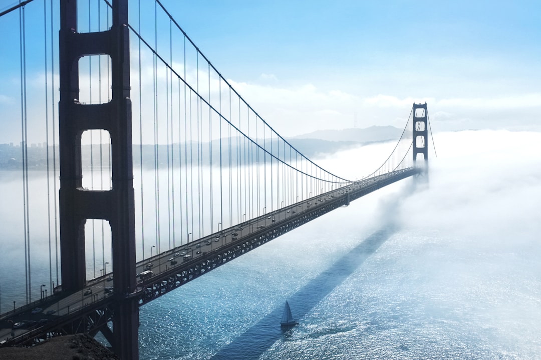 Bridge эксплойт в криптовалютах: основные риски и методы защиты